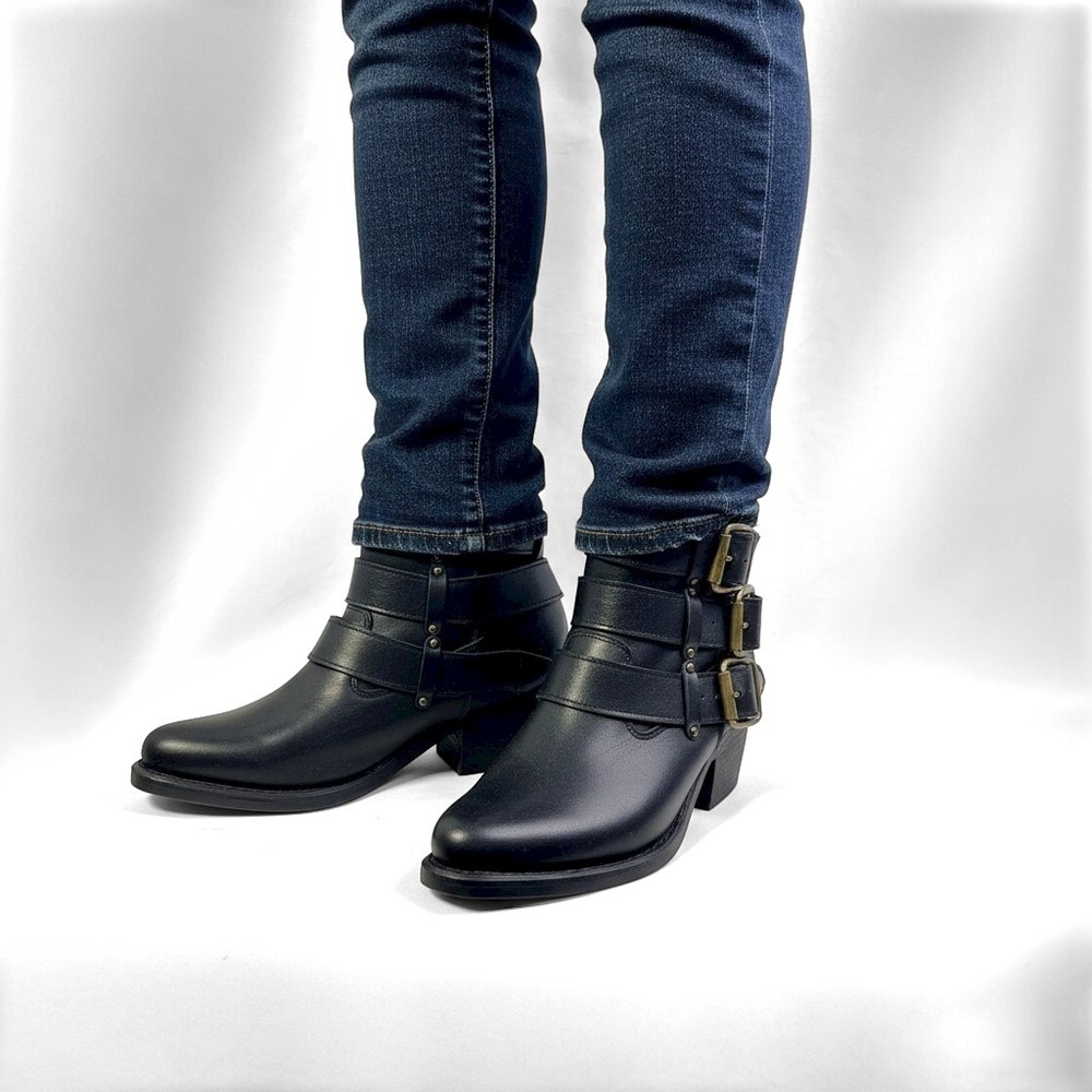 JEFFREY CAMPBELL BLACK LEATHER BUCKLE BOOTS SIZE 6 WOMENS